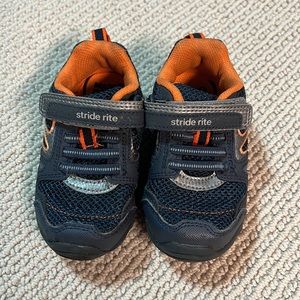 Stride Rite Toddler Sneakers Size 7XW